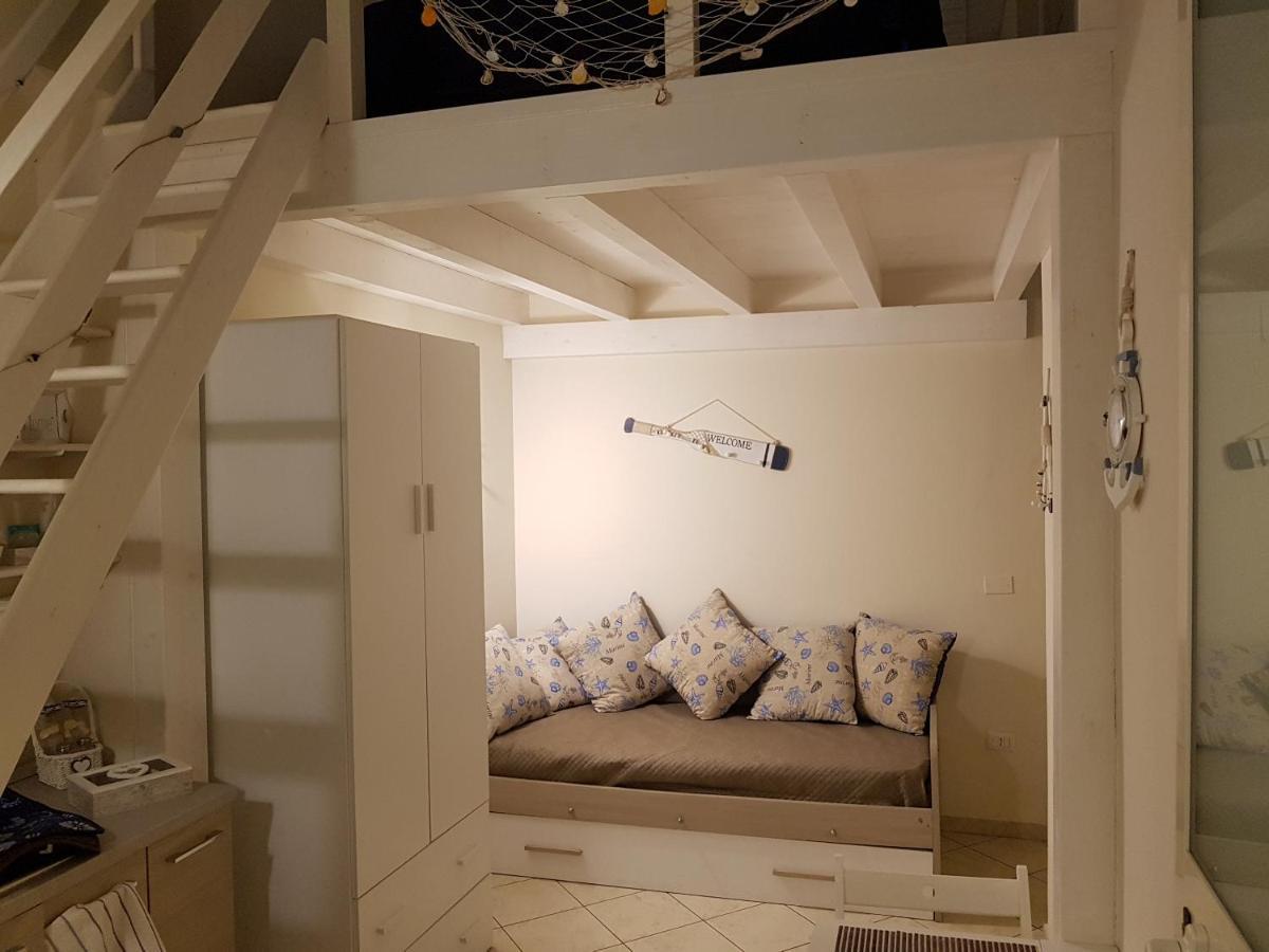 Philos - Appartements&Rooms Tarente Extérieur photo